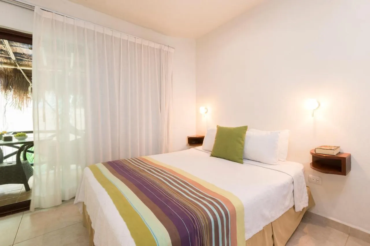 Hotel Club Yebo Playa del Carmen